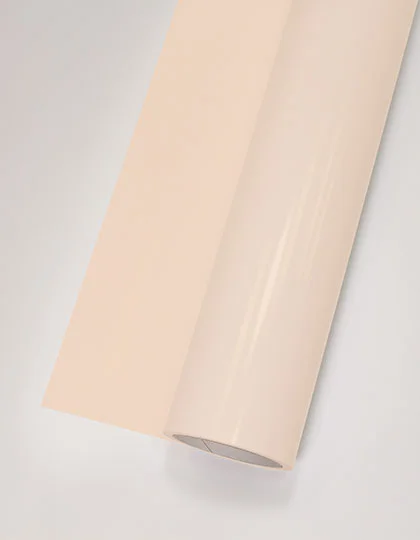 Light Apricot (ca. Pantone 475C)